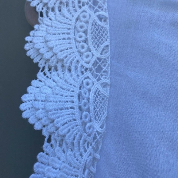 Chelsea 28 Women’s white Ruffled A-Line Embroidery Blouse Sz S - Picture 5 of 8